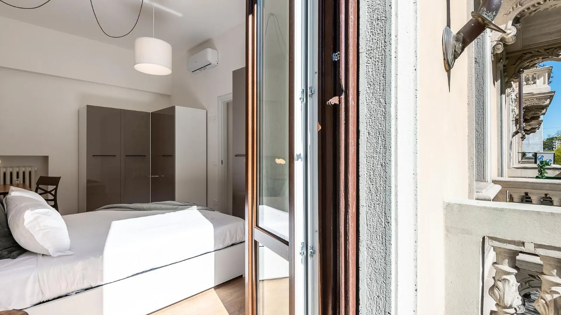 Apartment Stayeasy Sardegna - 2Bedrooms 2Baths - City Center Milan Italy