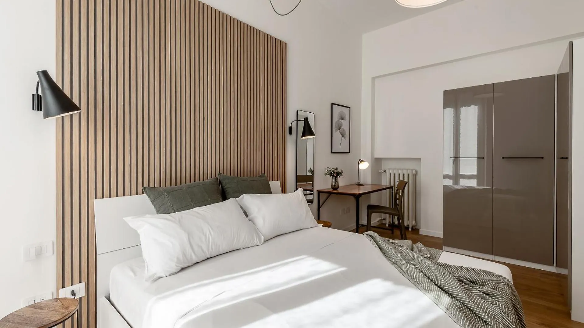Stayeasy Sardegna - 2Bedrooms 2Baths - City Center ミラノ